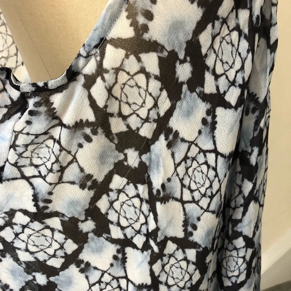 Nicole Miller Artelier La Plage Shibori Burst Viscose GGT Kimono Vest Coverup OS